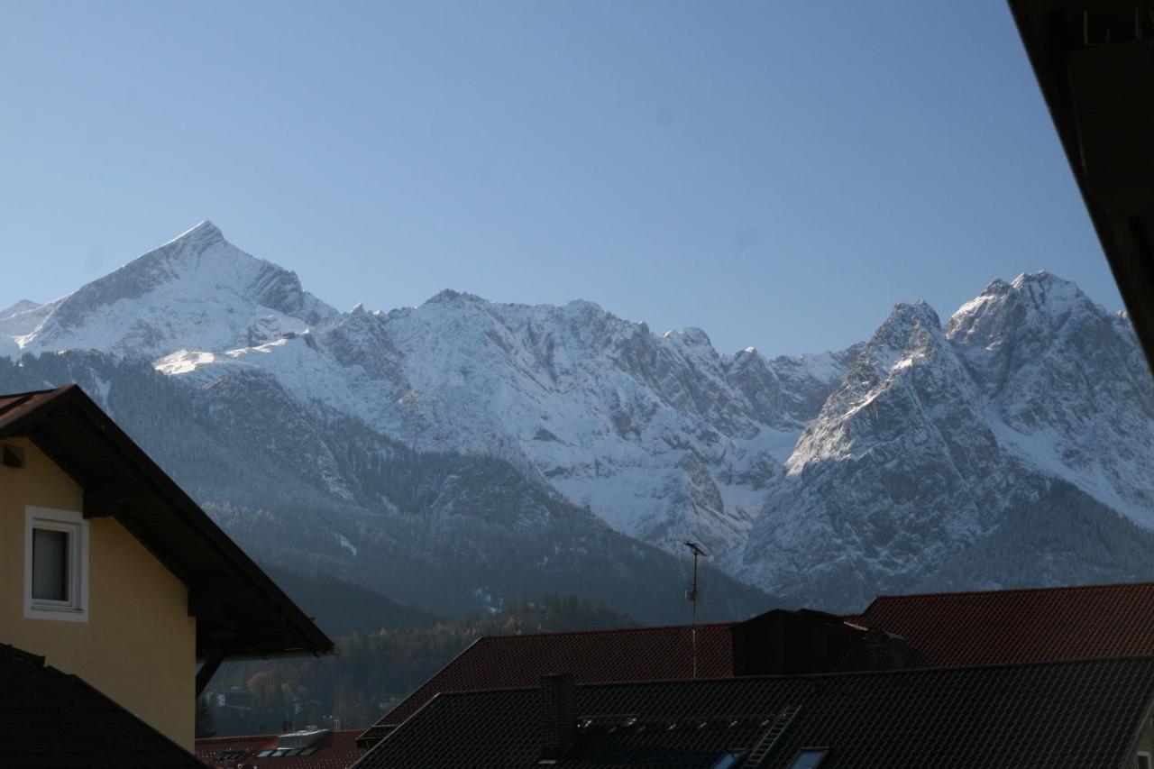 Ferienwohnung Am Kurpark -Wohnung 3,150Qm- Mit Lift Garmisch-Partenkirchen Exterior photo